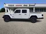 New 2025 Jeep Gladiator Sport image 3