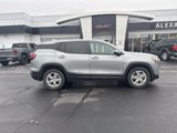 Used 2024 GMC Terrain SLE image 2