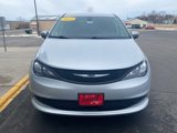 Used 2022 Chrysler Voyager LX image 2