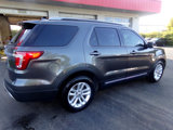 Used 2017 Ford Explorer XLT w/ Equipment Group 201A image 3