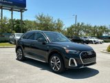 Used 2022 Audi Q5 2.0T Premium w/ Convenience Package image 2