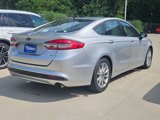 Used 2017 Ford Fusion SE w/ Fusion SE Technology Package image 3