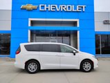 Used 2022 Chrysler Voyager LX image 5