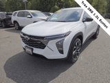 Used 2025 Chevrolet Trax RS image 3