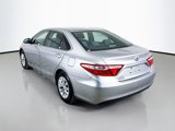 Used 2015 Toyota Camry LE image 5