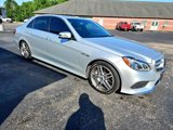 Used 2014 Mercedes-Benz E 550 4MATIC Sedan image 3
