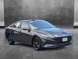 Used 2022 Hyundai Elantra SEL image 3