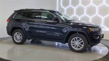 Used 2018 Jeep Grand Cherokee Laredo image 2