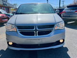 Used 2018 Dodge Grand Caravan SXT image 2