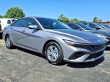 New 2025 Hyundai Elantra SE image 4