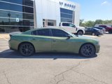 Used 2022 Dodge Charger SXT w/ Blacktop Package image 2