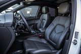 Certified 2024 Porsche Macan image 5