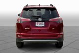 Used 2018 Toyota RAV4 SE image 4