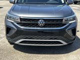 Used 2022 Volkswagen Taos SE image 2