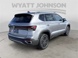 New 2025 Volkswagen Taos SE image 5