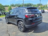Certified 2022 Jeep Compass Limited image 3