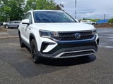Certified 2022 Volkswagen Taos SE w/ IQ.Drive SE Package image 2