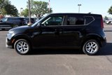 Used 2022 Kia Soul S image 2