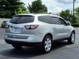 Used 2017 Chevrolet Traverse LT w/ Style and Technology Package image 4