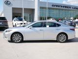 New 2025 Lexus ES 350 image 3