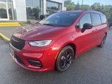 New 2024 Chrysler Pacifica Premium image 2