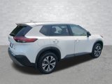 Used 2021 Nissan Rogue SV image 2