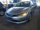 Used 2015 Chrysler 200 Limited image 2