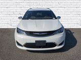 Used 2020 Chrysler Pacifica Limited w/ Tire & Wheel Group image 2