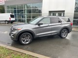 Used 2021 Ford Explorer XLT w/ Equipment Group 202A image 2