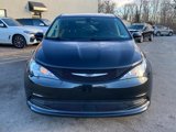 Used 2022 Chrysler Voyager LX image 2