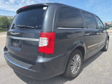 Used 2013 Chrysler Town & Country Touring-L w/ Driver Convenience Group image 3