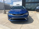 Used 2015 Chrysler 200 Limited w/ Convenience Group image 2