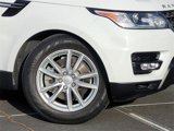 Used 2017 Land Rover Range Rover Sport SE image 3