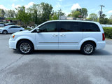 Used 2015 Chrysler Town & Country Touring-L image 2