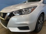 Used 2022 Nissan Versa SV image 5