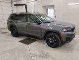 Used 2024 Jeep Grand Cherokee L Laredo image 3