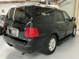 Used 2006 Lincoln Navigator 2WD image 3