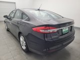 Used 2018 Ford Fusion SE image 5