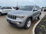 Used 2018 Jeep Grand Cherokee Laredo image 3