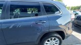 Used 2019 Jeep Cherokee Latitude w/ Popular Appearance Group image 5