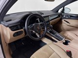 Certified 2020 Porsche Macan image 4
