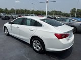 Used 2024 Chevrolet Malibu LT image 2