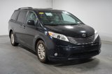 Used 2016 Toyota Sienna XLE image 3