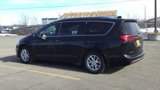 Certified 2021 Chrysler Pacifica Touring-L image 6