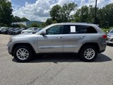 Used 2017 Jeep Grand Cherokee Laredo w/ Quick Order Package 23E image 4