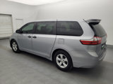 Used 2015 Toyota Sienna L image 3