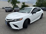 Used 2018 Toyota Camry SE image 3