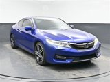 Used 2017 Honda Accord Touring image 2