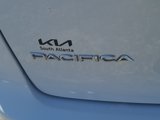 Used 2022 Chrysler Pacifica Touring-L image 6
