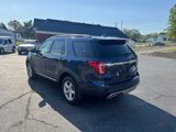 Used 2016 Ford Explorer XLT image 5